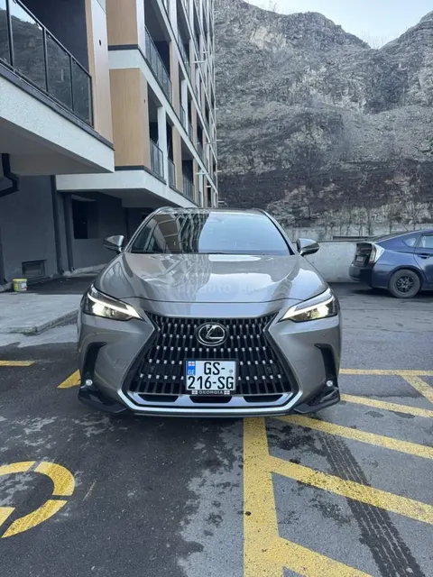 Lexus NX 350 2024 купить в Москве