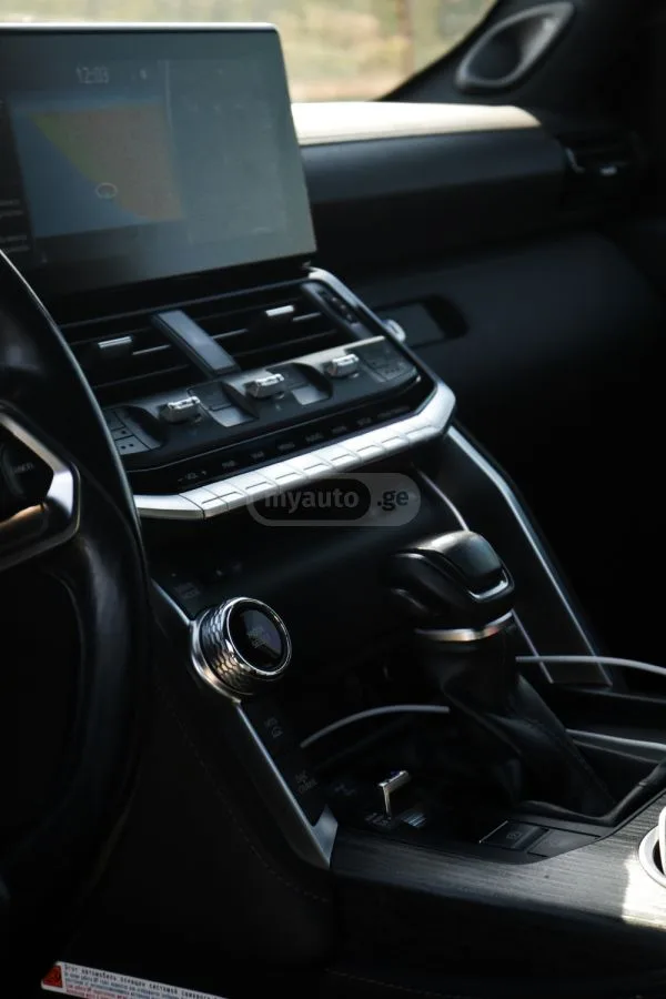 Toyota Land Cruiser 2022 — миниатюра 3