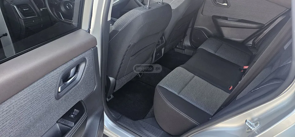 Nissan Rogue SV 4dr All-Wheel Drive CVT 2022 — миниатюра 3