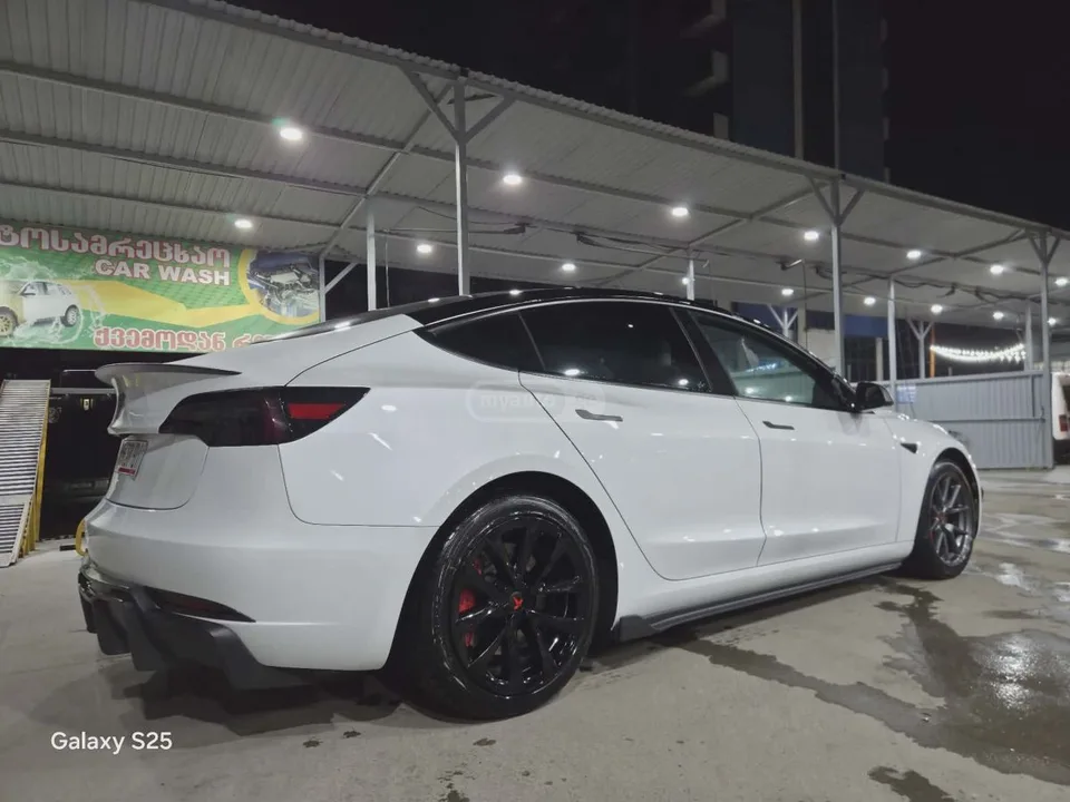 Tesla Model 3 Standart 2023 — миниатюра 5