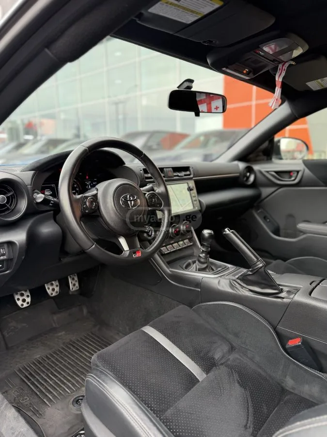 Toyota GR86 Premium 2dr Coupe Manual 2022 — миниатюра 3