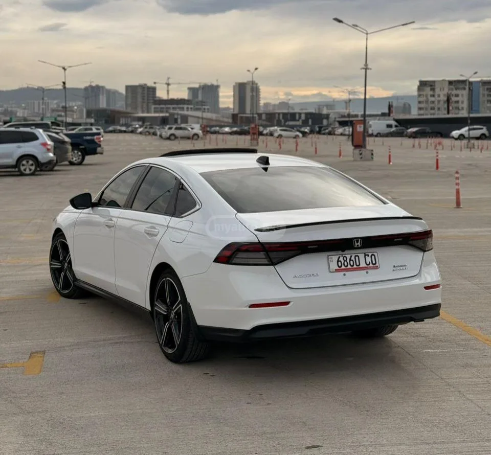 Honda Accord 2023 — миниатюра 3