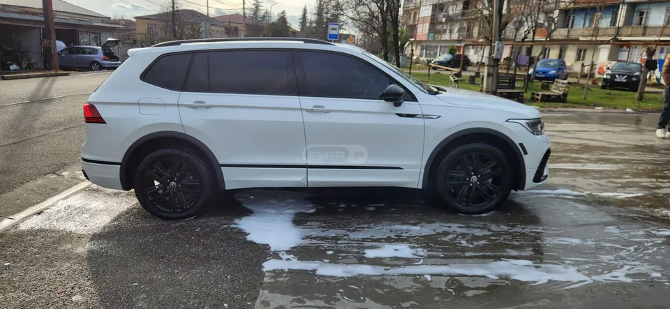 Volkswagen Tiguan 2022 — миниатюра 4