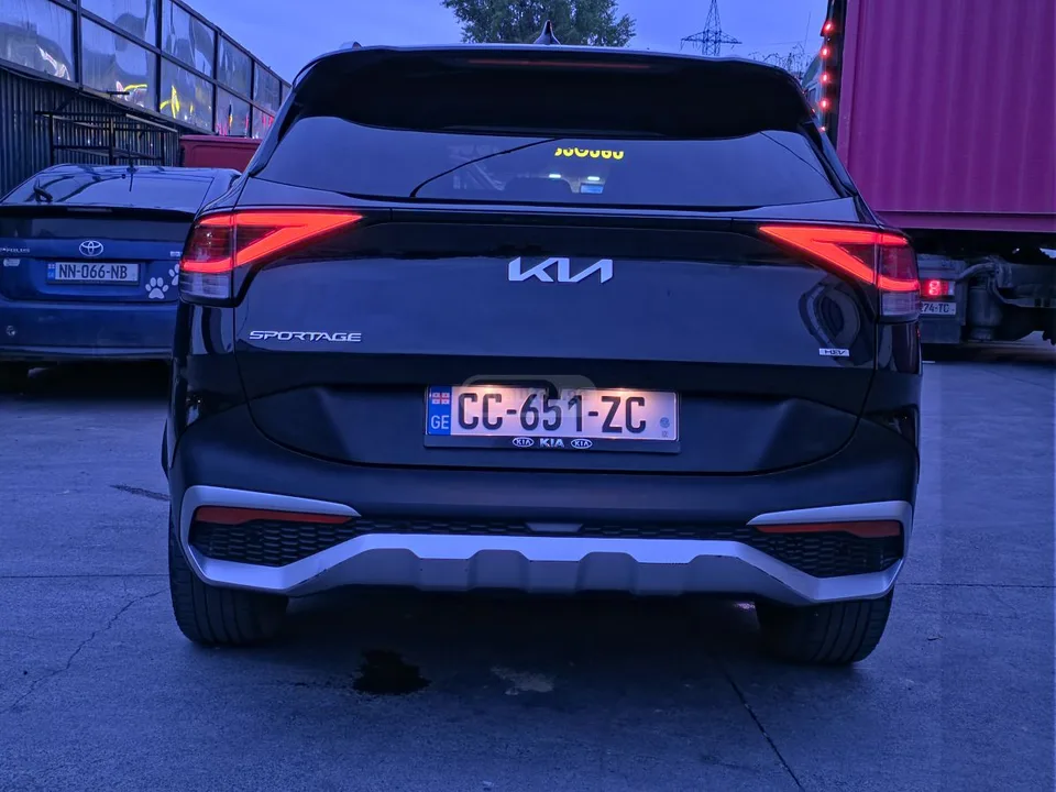 Kia Sportage Limited 2022 — миниатюра 3