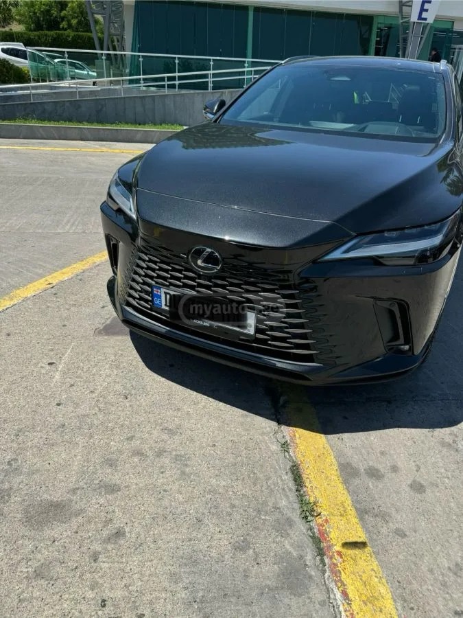 Lexus RX 350 Luxury 4dr Front-Wheel Drive A 2023 — фото 1, купить с доставкой в Москву