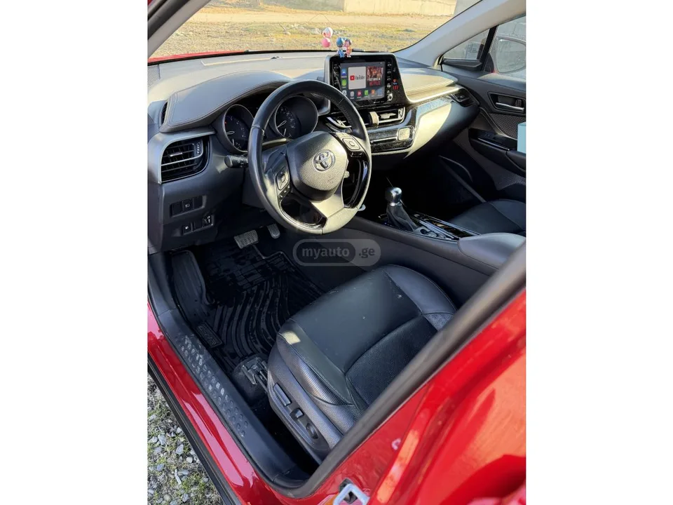 Toyota C-HR Limited 4dr Front-Wheel Drive 2022 — миниатюра 5