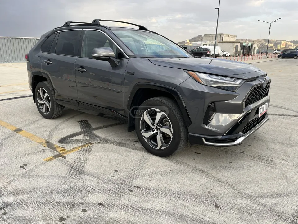 Toyota RAV4 2022 — миниатюра 2