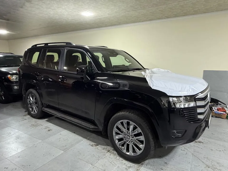 Toyota Land Cruiser 2026 — фото 1, купить с доставкой в Москву