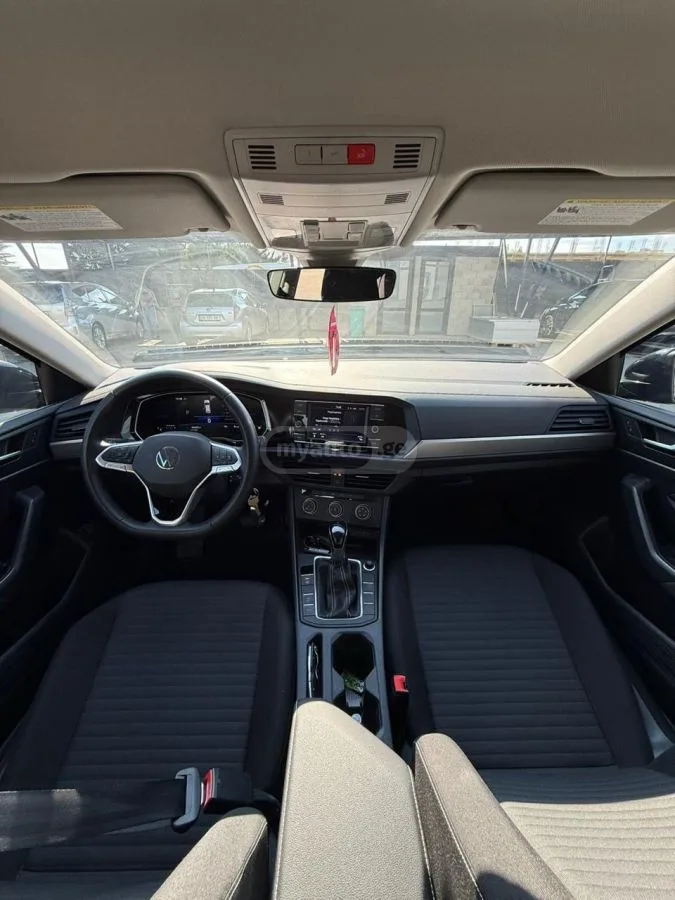 Volkswagen Jetta 2024 — миниатюра 5