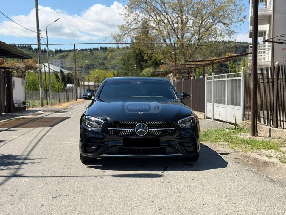 Mercedes-Benz E 350 2023 — миниатюра 4