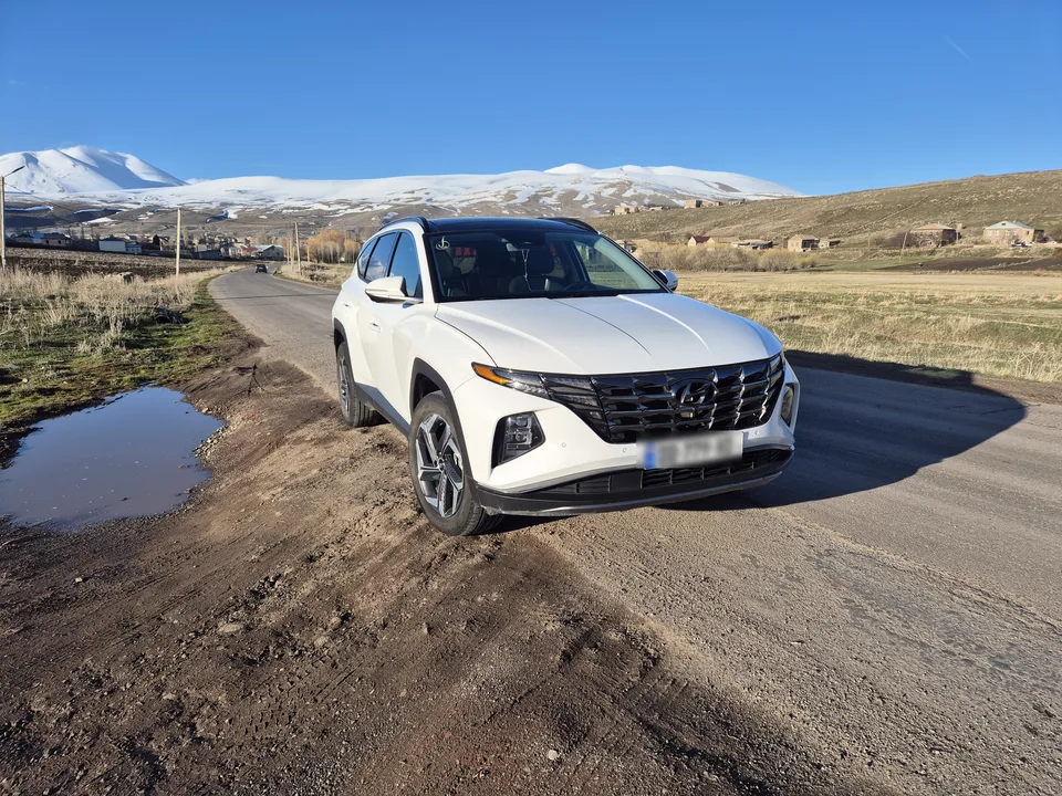 Hyundai Tucson Limited 4dr All-Wheel Drive Au 2023 — фото 1, купить с доставкой в Москву