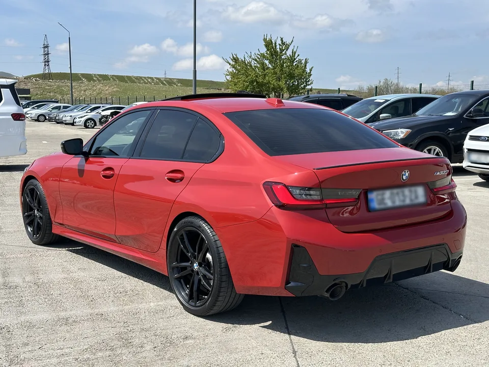 BMW 330 Base 4dr Rear-Wheel Drive Seda 2023 — миниатюра 2