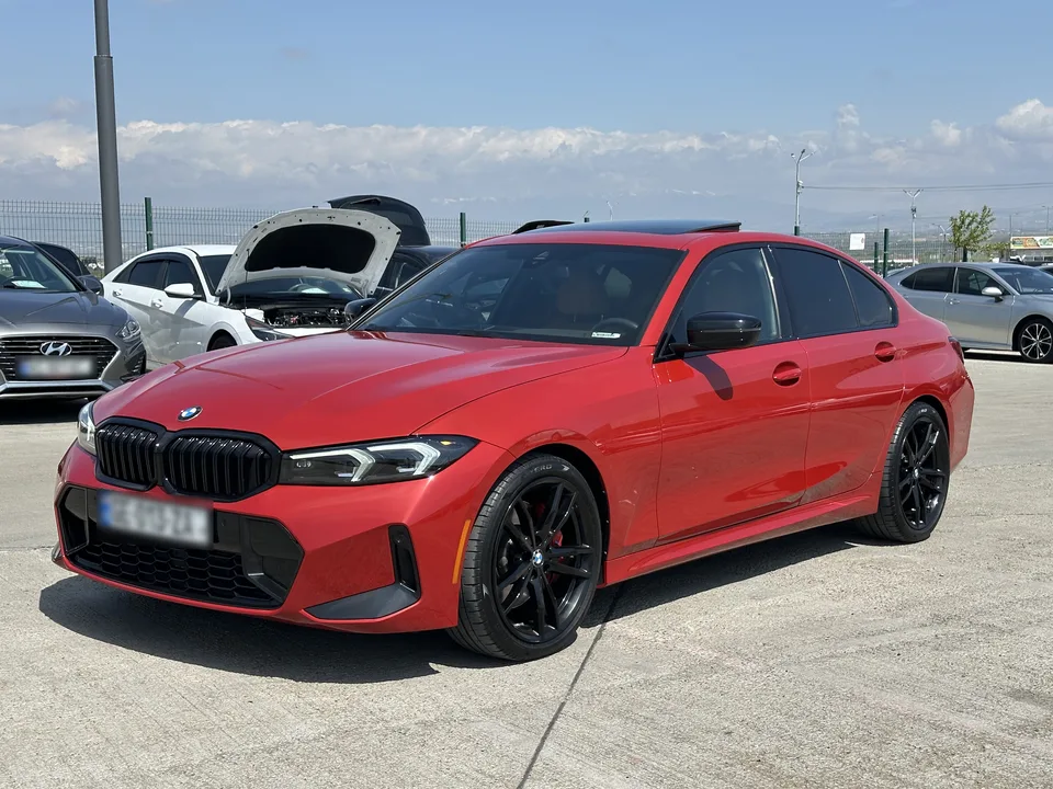 BMW 330 Base 4dr Rear-Wheel Drive Seda 2023 — фото 1, купить с доставкой в Москву