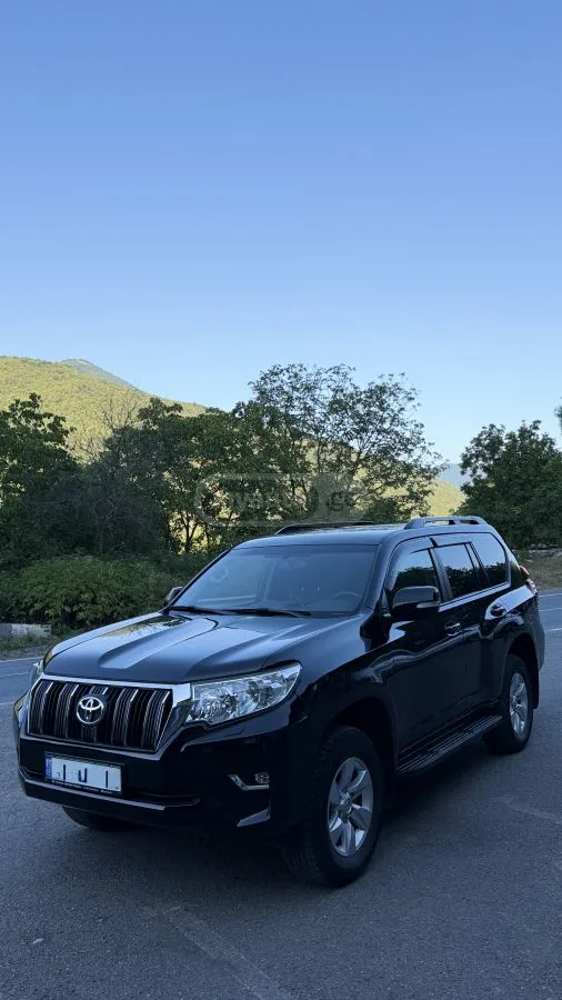 Toyota Land Cruiser Prado 2022 — миниатюра 2