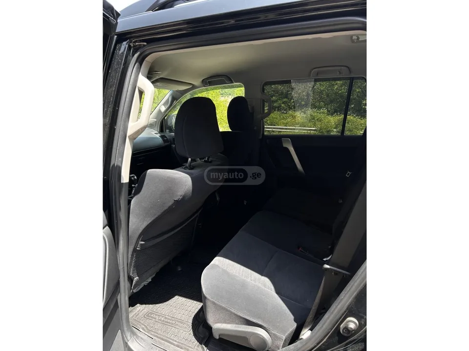 Toyota Land Cruiser Prado 2022 — миниатюра 3