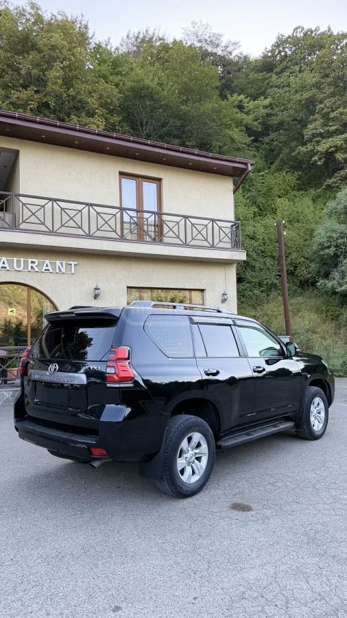Toyota Land Cruiser Prado 2022 — миниатюра 4