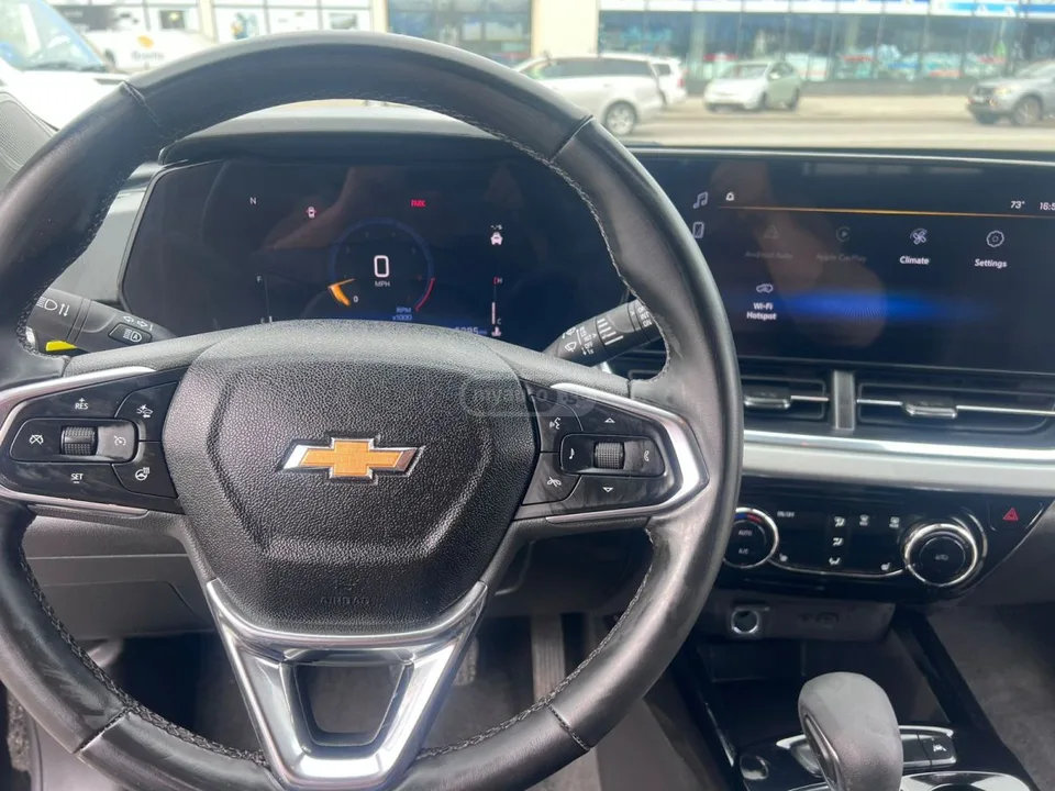 Chevrolet Trax Crossover LT Front Wheel Drive Automatic 2024 — миниатюра 4