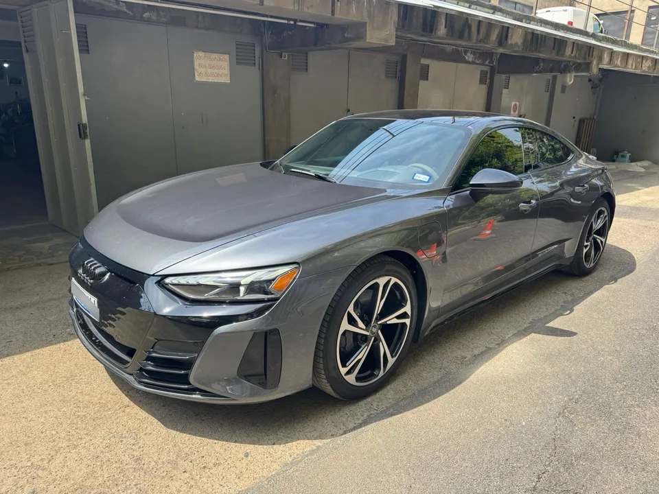 Audi E-Tron 2022 — миниатюра 2