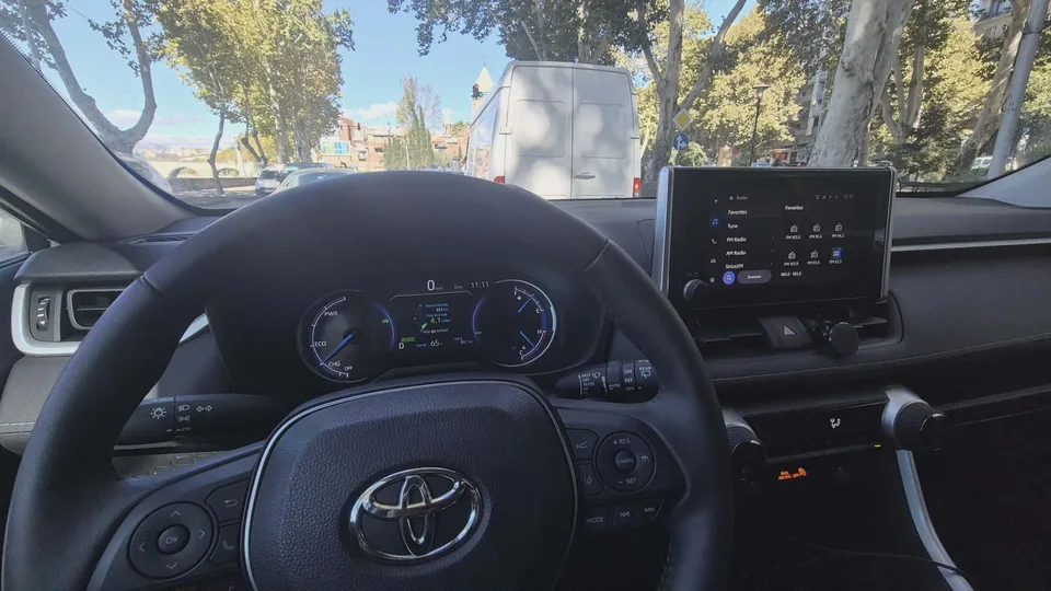 Toyota RAV4 Adventure 4dr All Wheel Drive 2024 — миниатюра 2