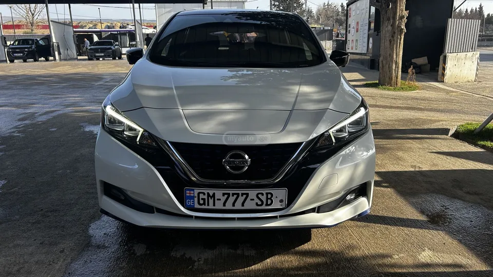 Nissan Leaf SV PLUS 4dr Hatchback Automati 2022 — миниатюра 2