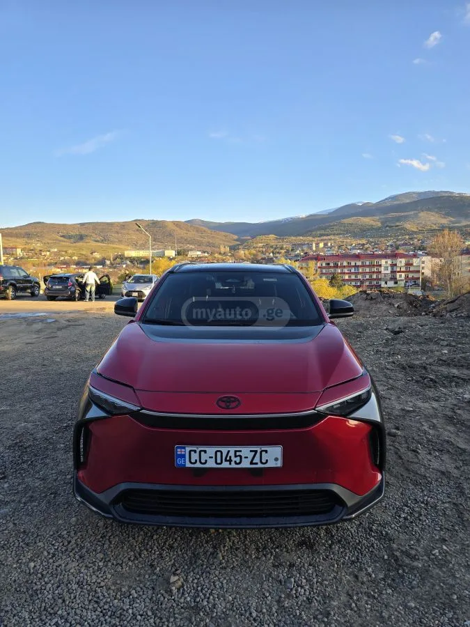 Toyota bZ4X XLE 4dr All-Wheel Drive Automa 2023 — миниатюра 2