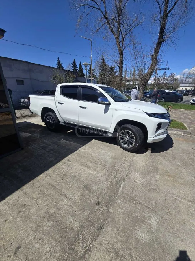 Mitsubishi L 200 2023 — миниатюра 2