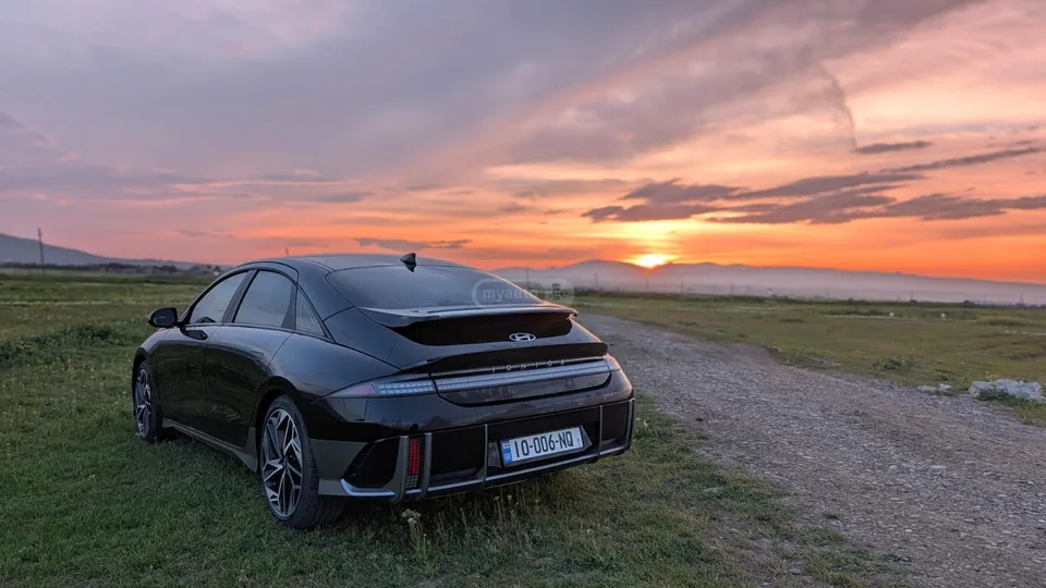 Hyundai Ioniq 6 SEL All Wheel Drive Automatic 2023 — миниатюра 5