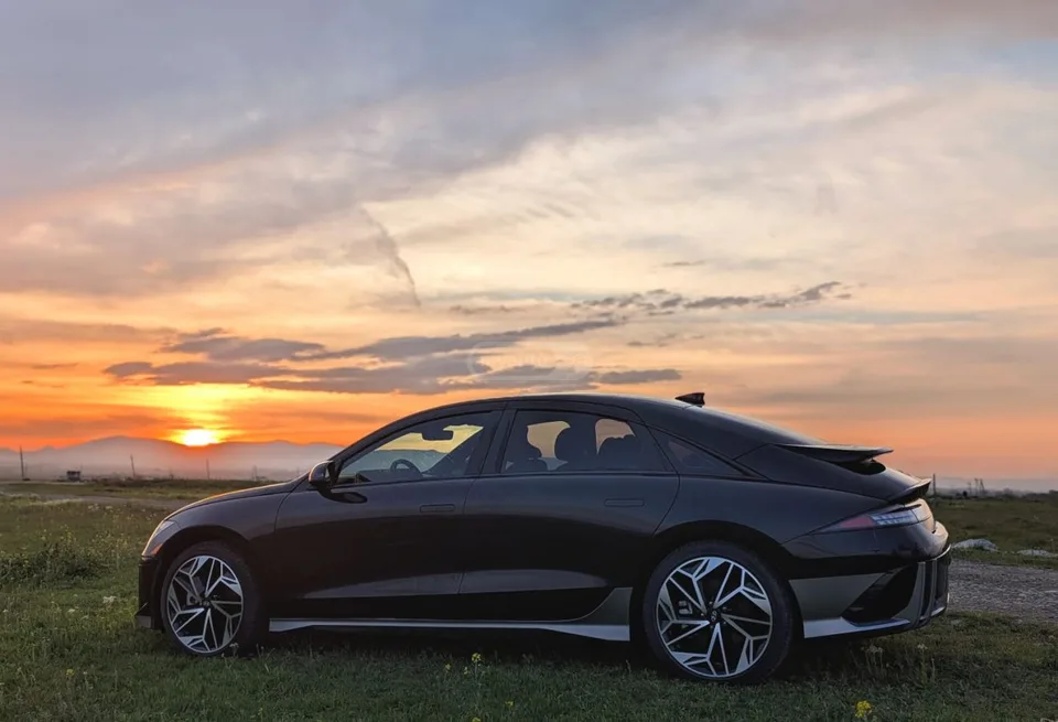 Hyundai Ioniq 6 SEL All Wheel Drive Automatic 2023 — фото 1, купить с доставкой в Москву