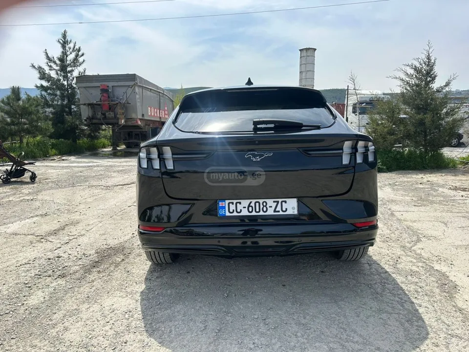 Ford Mustang Mach-E Premium 4dr All-Wheel Drive Au 2023 — миниатюра 4