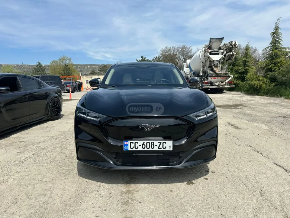 Ford Mustang Mach-E Premium 4dr All-Wheel Drive Au 2023 — фото 1, купить с доставкой в Москву