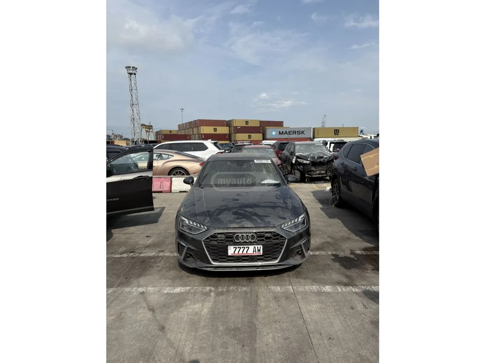 Audi A4 45 S line Premium 4dr All-Whee 2023 — миниатюра 5