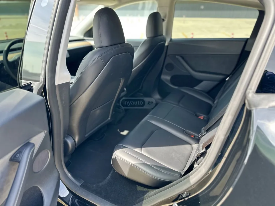 Tesla Model Y PERFORMANCE 2023 — миниатюра 4