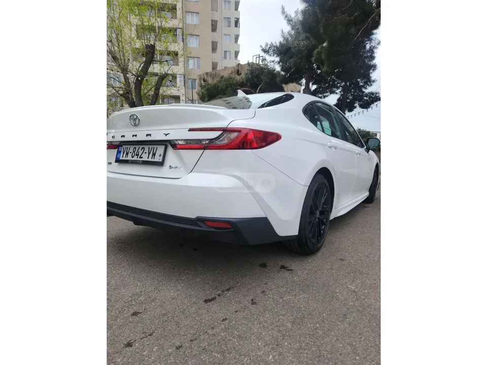 Toyota Camry Se 2025 — миниатюра 4