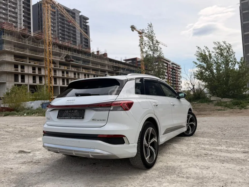 Audi Q4 E-Tron 40 Premium 4dr 4x2 Sport Utili 2023 — миниатюра 5