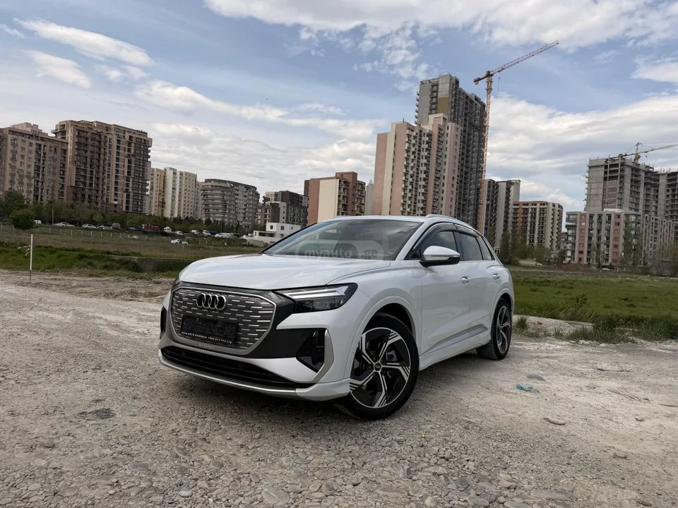 Audi Q4 E-Tron 40 Premium 4dr 4x2 Sport Utili 2023 — фото 1, купить с доставкой в Москву