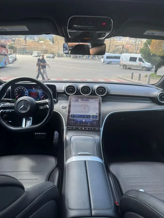 Mercedes-Benz C 300 AMG 2023 — миниатюра 2