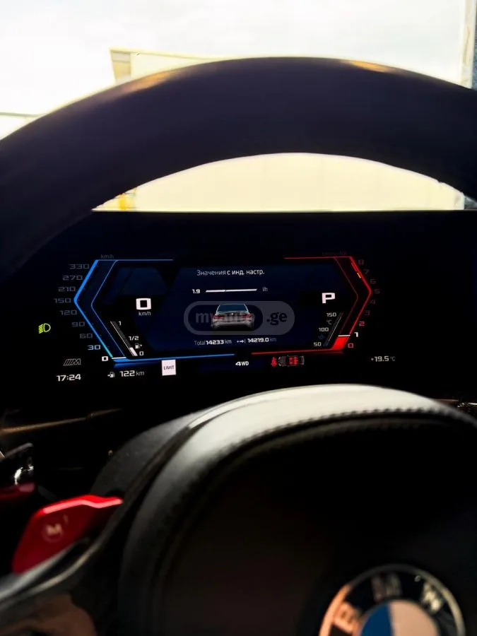 BMW M3 2024 — миниатюра 5