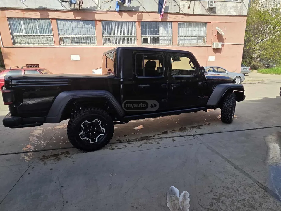 Jeep Gladiator RUBICON 2023 — миниатюра 2