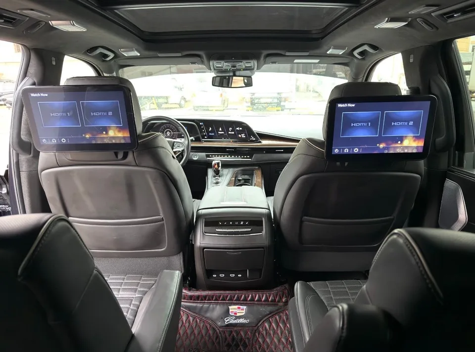 Cadillac Escalade 2023 — миниатюра 5