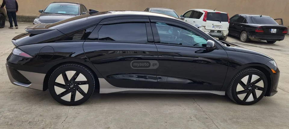 Hyundai Ioniq 6 2023 — миниатюра 4