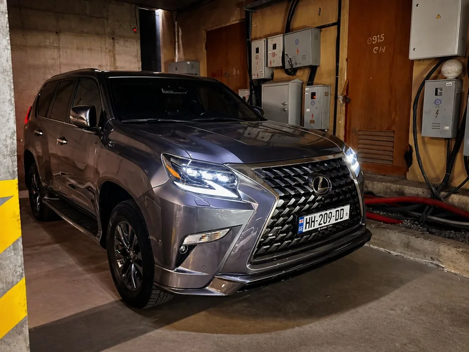 Lexus GX 460 Luxury 4dr 4x4 Automatic 2022 — фото 1, купить с доставкой в Москву