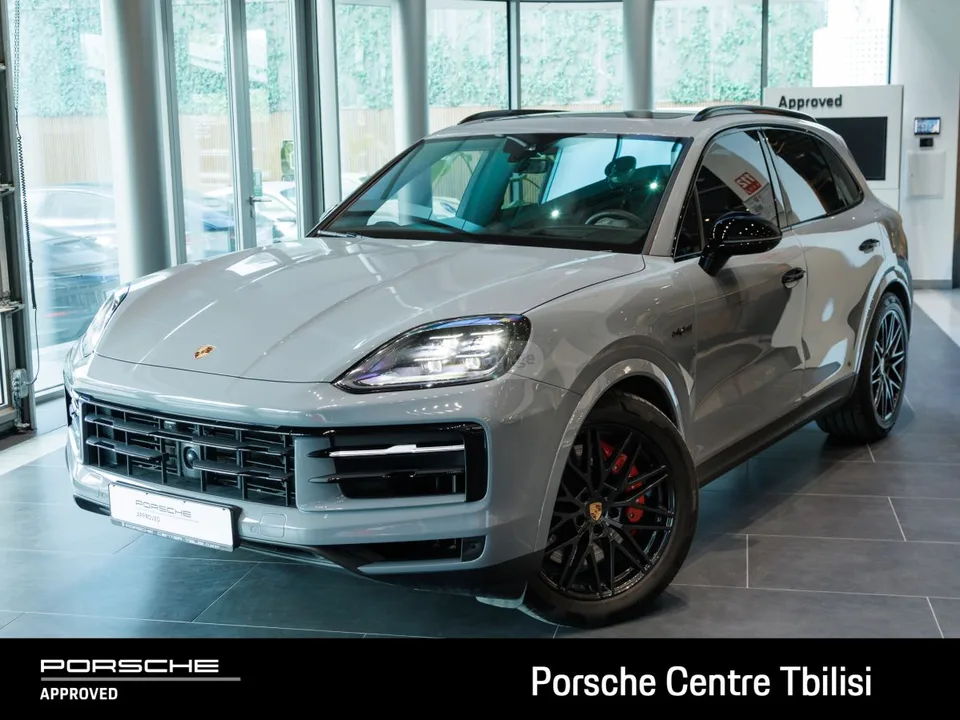 Porsche Cayenne 2024 — фото 1, купить с доставкой в Москву