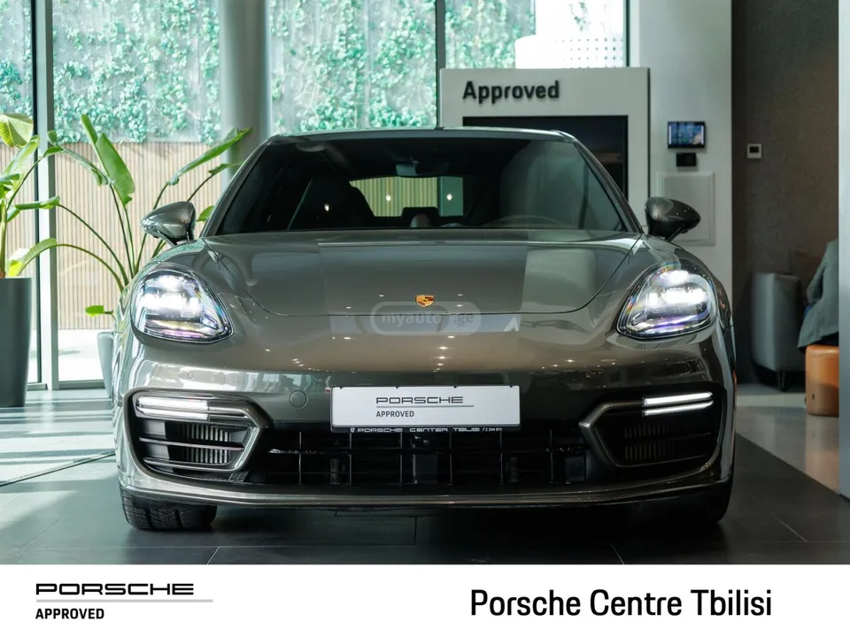 Porsche Panamera 2023 — миниатюра 2