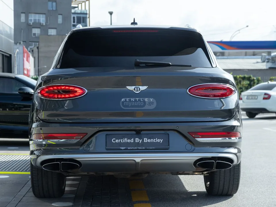Bentley Bentayga 2025 — миниатюра 4