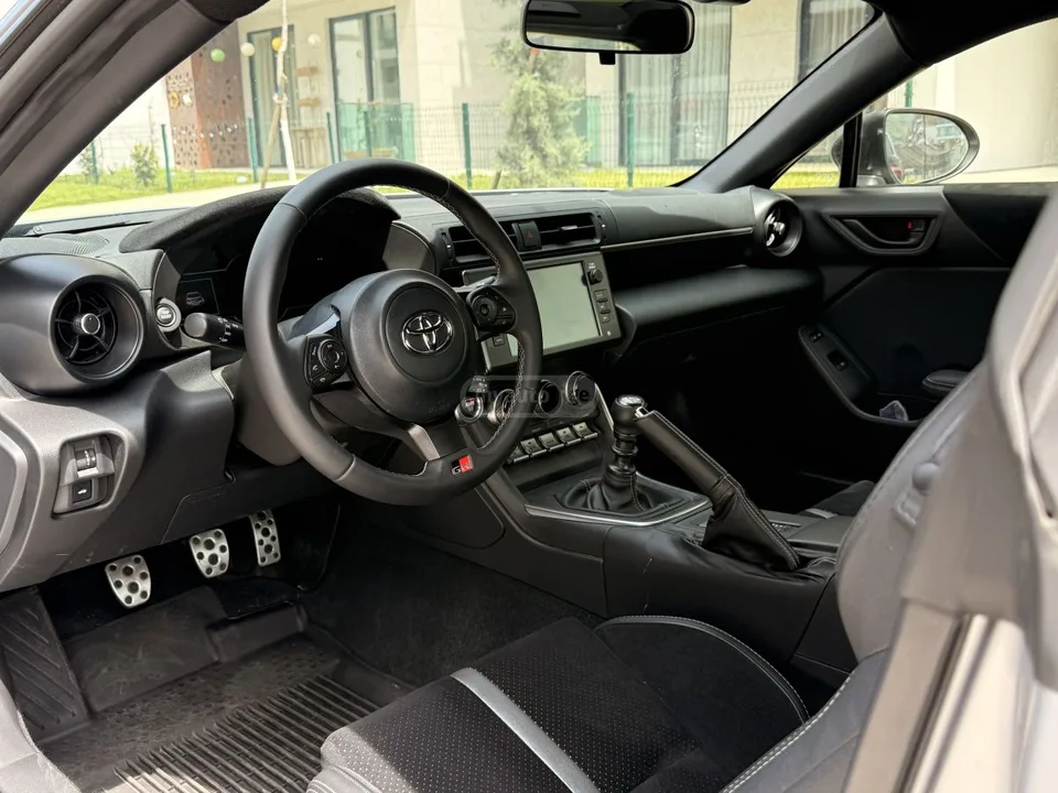 Toyota GR86 Premium 2024 — миниатюра 5