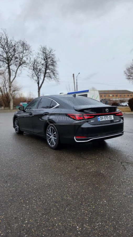 Lexus ES 330 2024 — миниатюра 5