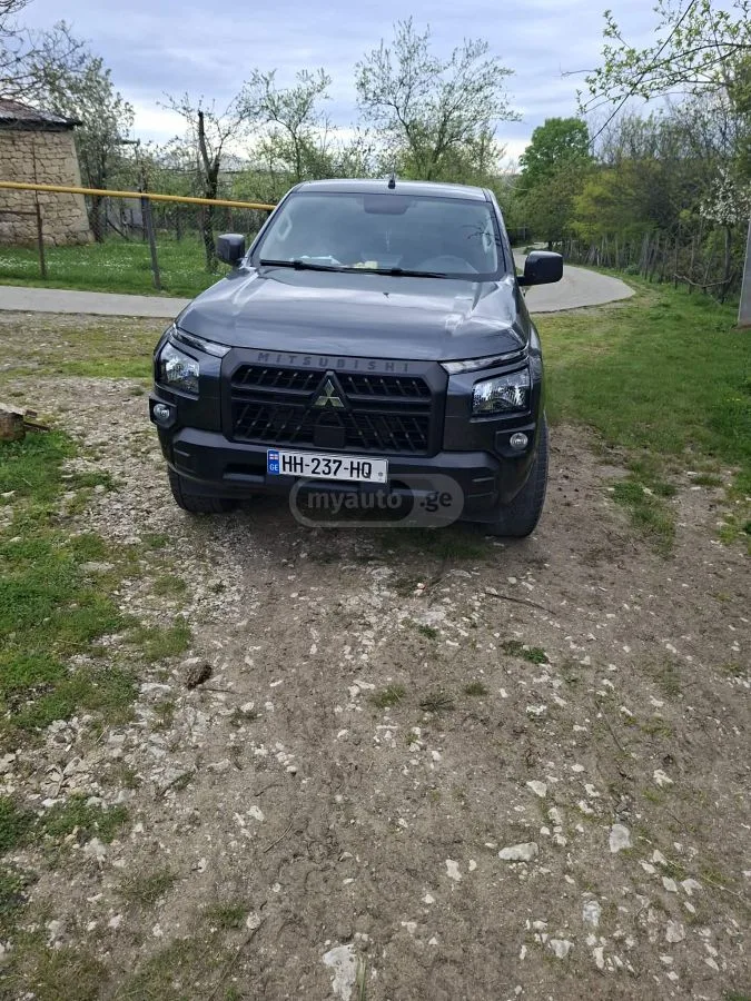 Mitsubishi L200 2023 — миниатюра 4