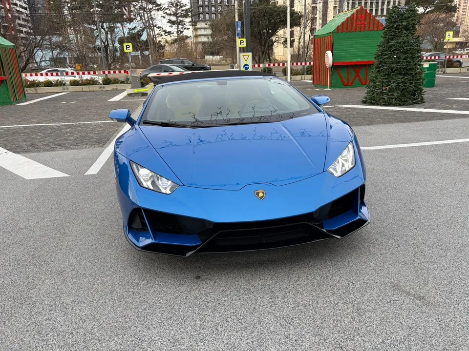 Lamborghini Huracn 2023 — миниатюра 3