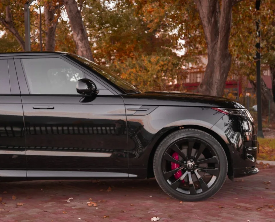 Land Rover Range Rover Sport 2023 — миниатюра 2
