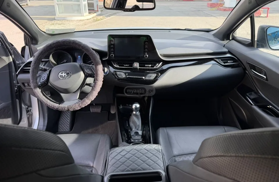 Toyota C-HR 2023 — миниатюра 3